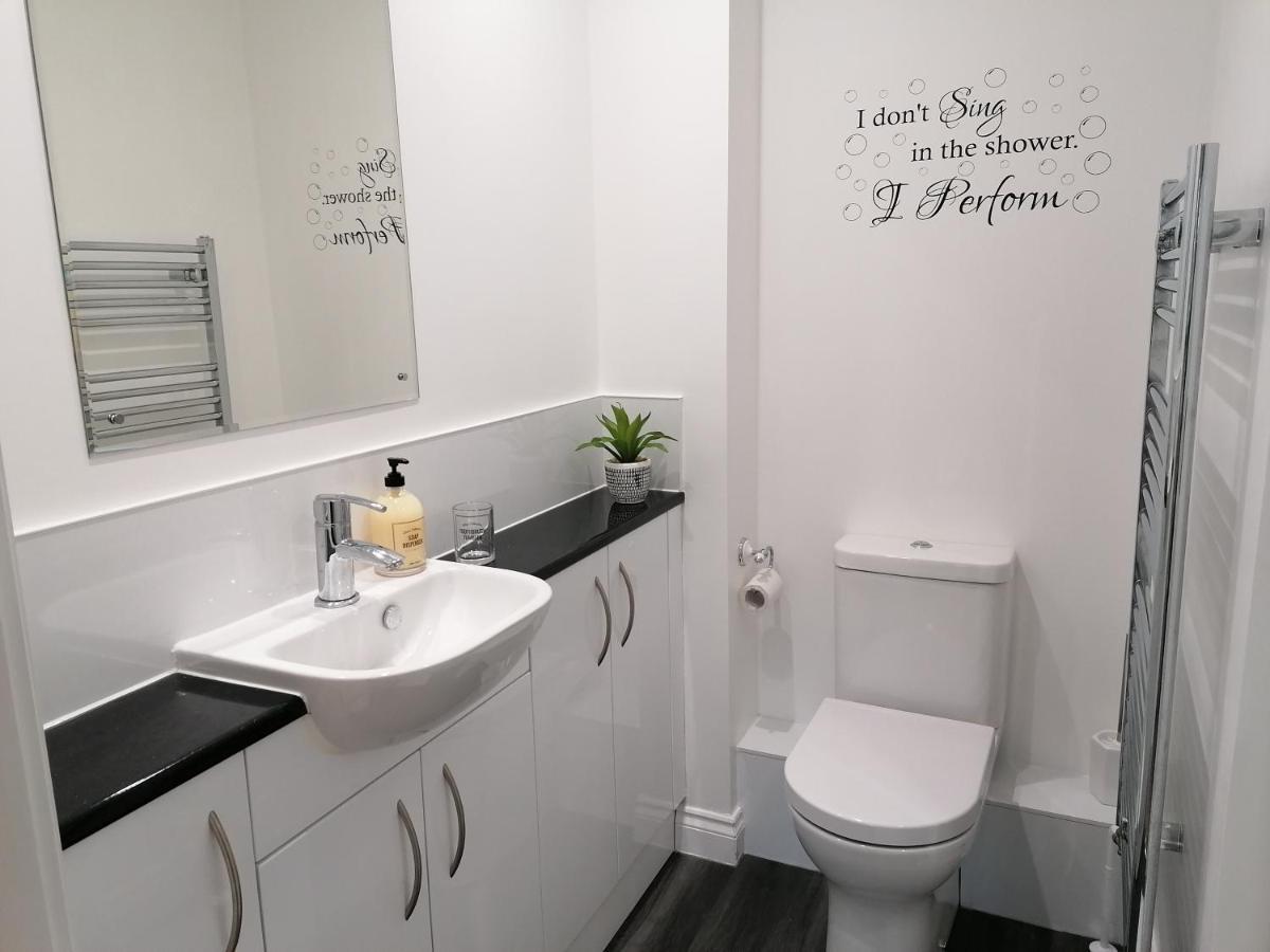 Luxury Modern 2 Bed Apartment, Free Undercroft Parking For 1 Car Southampton Kültér fotó